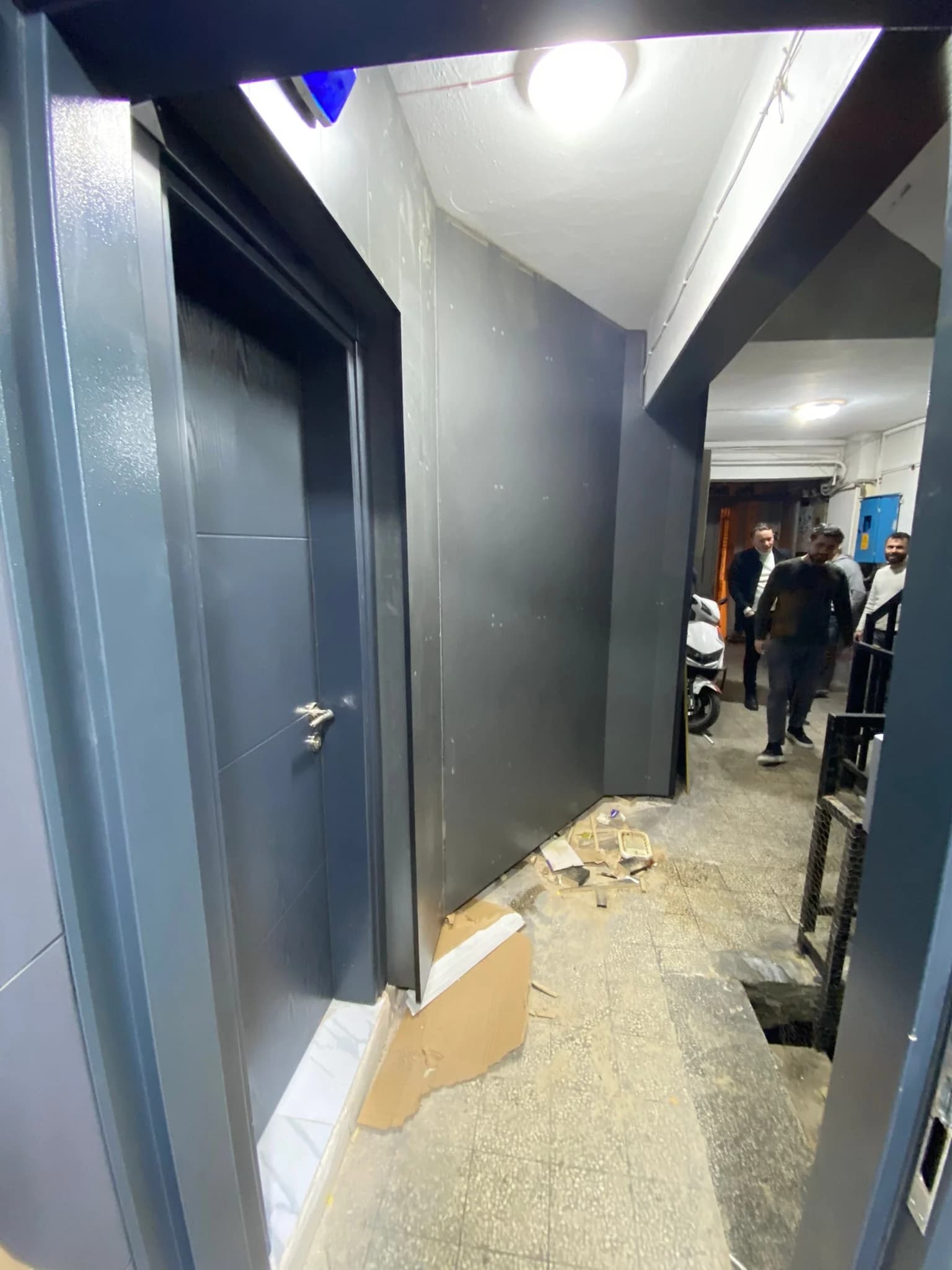 Teslim edilip kurulumu yapılan ofis mobilyaları